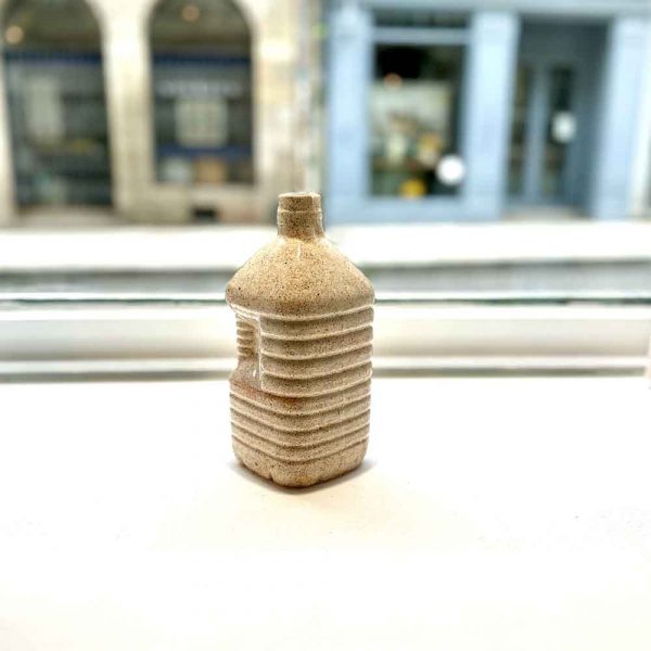 pichet bidon huile lou Dervieux