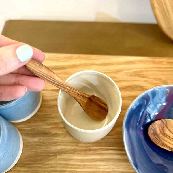 cuillère à café en olivier