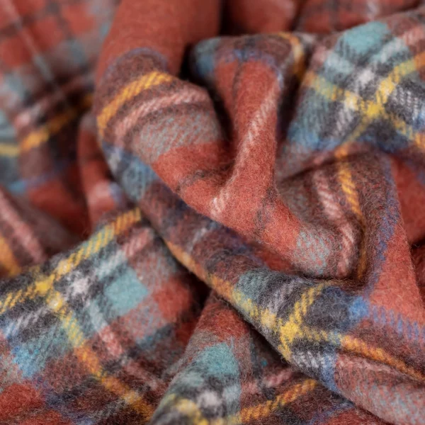 plaid-en-laine-recyclee-tartan-rouge