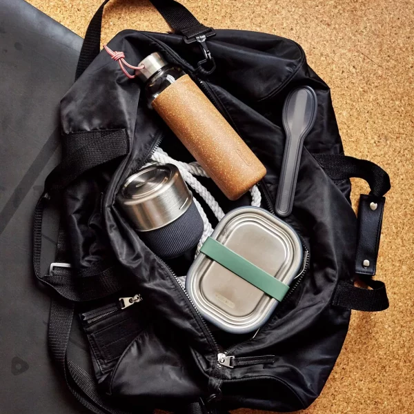 gourde en verre avec protection en silicone de chez black & Blum