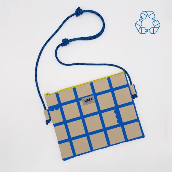 pochette bandoulière à carreaux bleu par Lori Barcelona