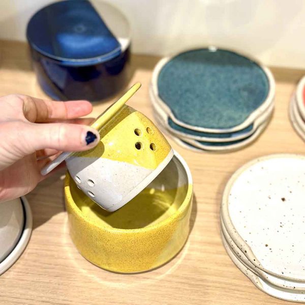 beurrier à eau /breton de couleur jaune par Graphiste en Terre