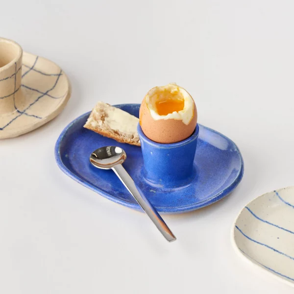 coquetier bleu par super ceramics