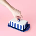 Beurrier artisanale bleu et blanc à rayures