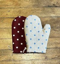 gants-cuisine-lin-pois-bleu-bordeaux