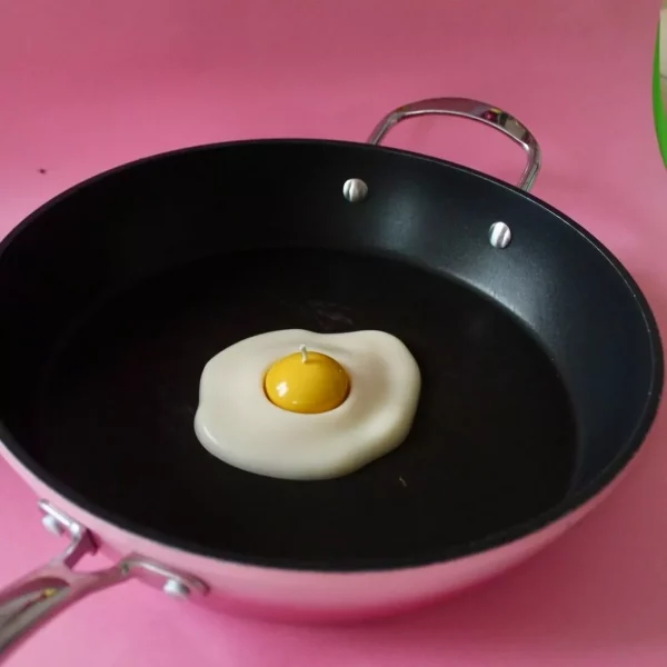 Bougie décorative oeuf au plat - The Dopamine Lab