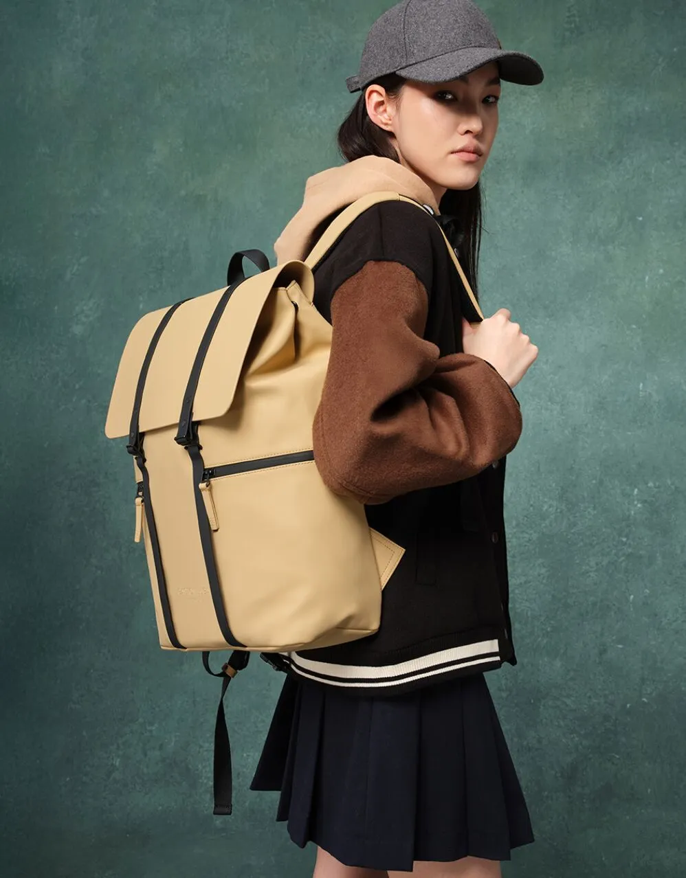 sacados-impermeable-gaston-luga-16pouces-creme3 Sac à dos imperméable Gaston Luga 20L latte