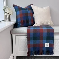 plaid-carreaux-eco-rouge-bleu-mcnuttofdonegal3.jpg