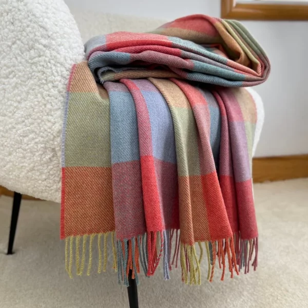 Plaid à carreaux multicolore- mcnutt of donegal