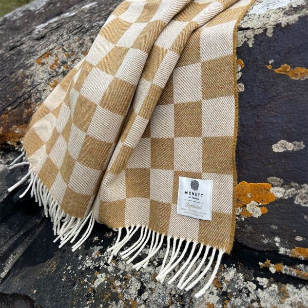 Plaid en laine carreaux beige - Mcnutt of donegal