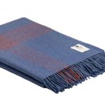 plaid en laine bleu et rayures orange - Mc Nutt of Donegal