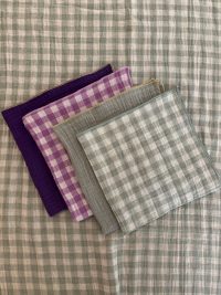 serviettes-de-table-40cm-violet-vert2