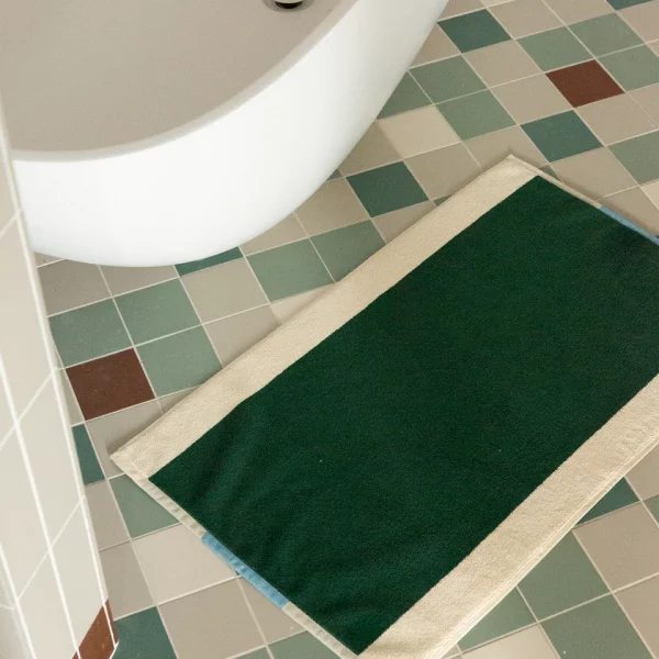 Tapis de bain en coton bio vert et bleu suite702