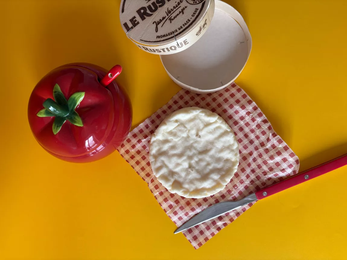 bougie-camembert-thedopaminelab2.jpg bougie camembert artisanale the dopamine lab