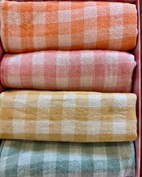 Serviettes de table en coton arc en ciel par Charmy