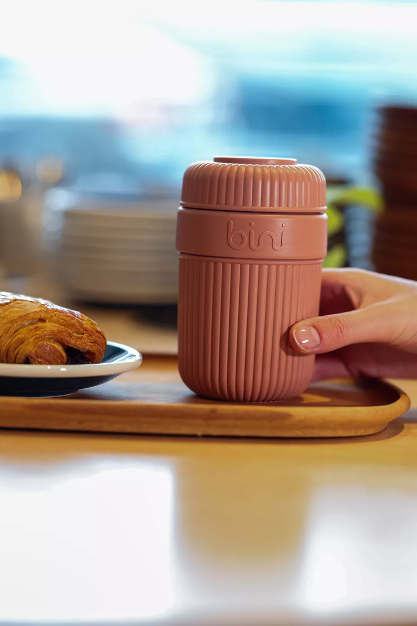 bini-mug-rose-hermetique2.jpg bini mug réutilisable rose