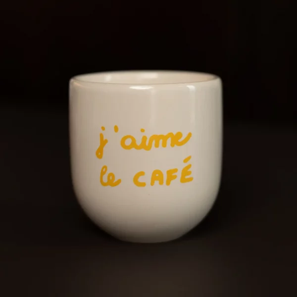 tasse en céramique pour le café