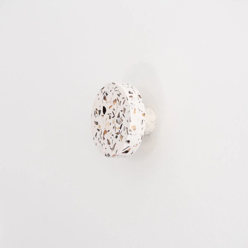 patere_loar_blanc_moules_coquillages_recycles_malakio.jpg patère en coquillage recyclé moules par Malakio