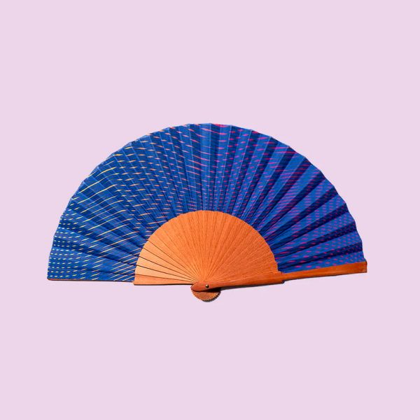 éventail fait main Dancing Waves par A Fan Of
