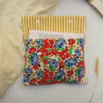 Pochette à livre de poche fleurs par Vagabondes