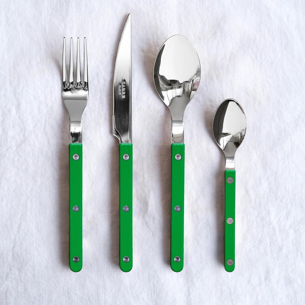couverts-bistrot-sabre-vert-jardin.jpg couverts bistrot sabre vert jardin