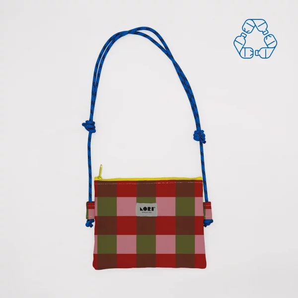 Mini pochette bandoulière recyclée bordeaux par Lori Barcelona