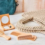 Miroir de poche en bois Redecker