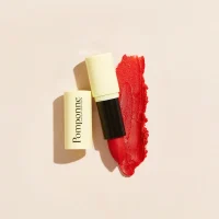 Pomponne-rouge-a-levres-naturel-coquelicot.jpg