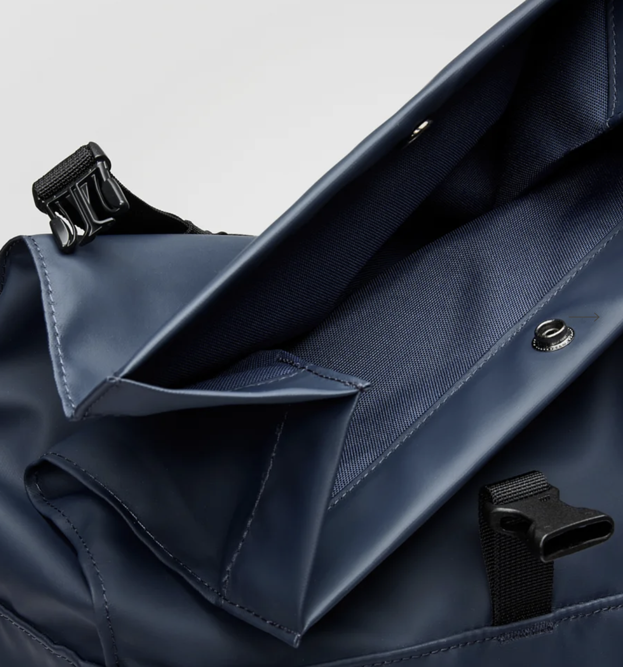sac-a-dos-stream-slim-m-sandqvist-bleu2 sac à dos Sandqvist Stream slim M bleu